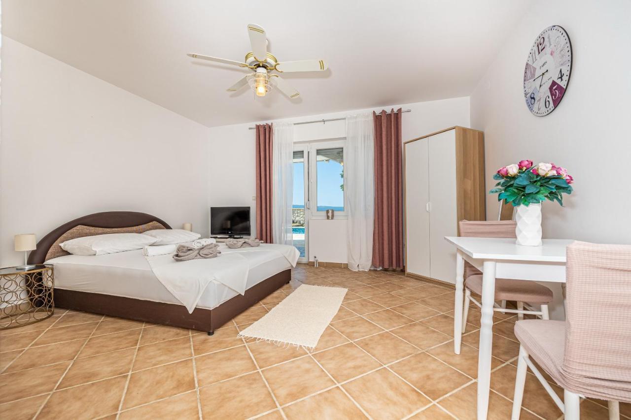 Bella Adria Apartmani Dramalj Exterior foto